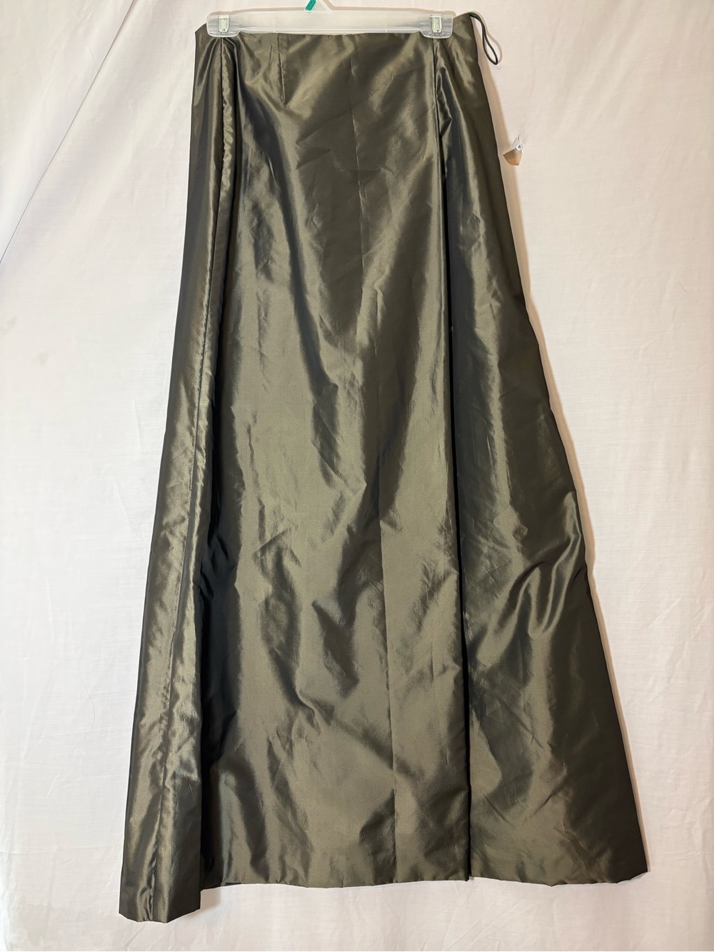 Carmen Marc Valvo Olive-Tone Lined Skirt
